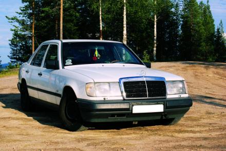 Used Mercedes Benz 124 200 E Sweden